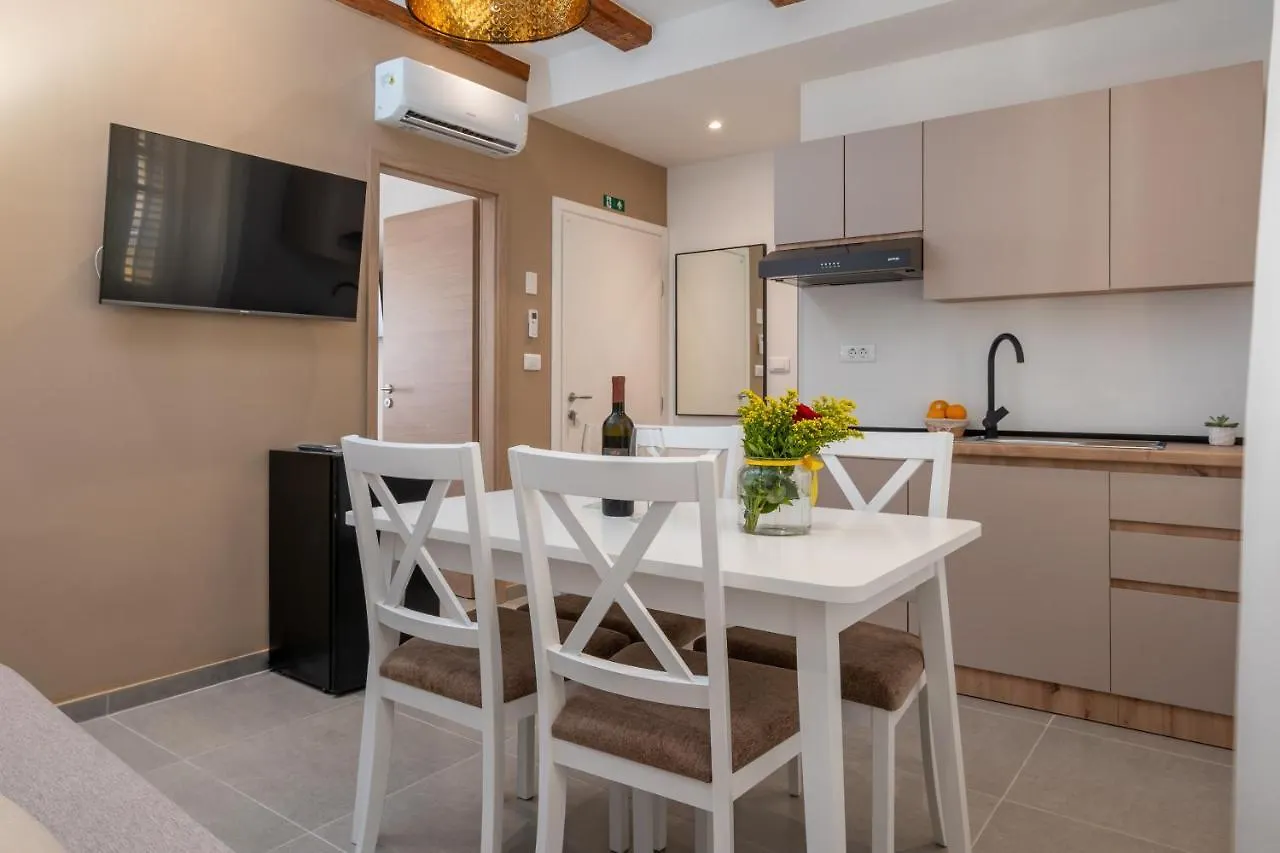 Aaa Apartments & Rooms With Free Parking Pula